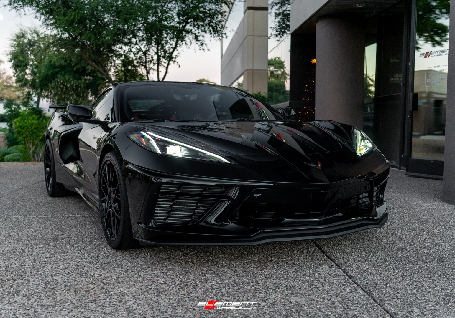 19/20 Double Staggered Blaque Diamond BD-F18 Gloss Black on a 2022