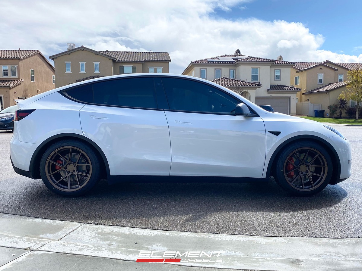 20 inch Ferrada Forge-8 FR8 Matte Bronze on a 2020 Tesla Model Y Long Range AWD