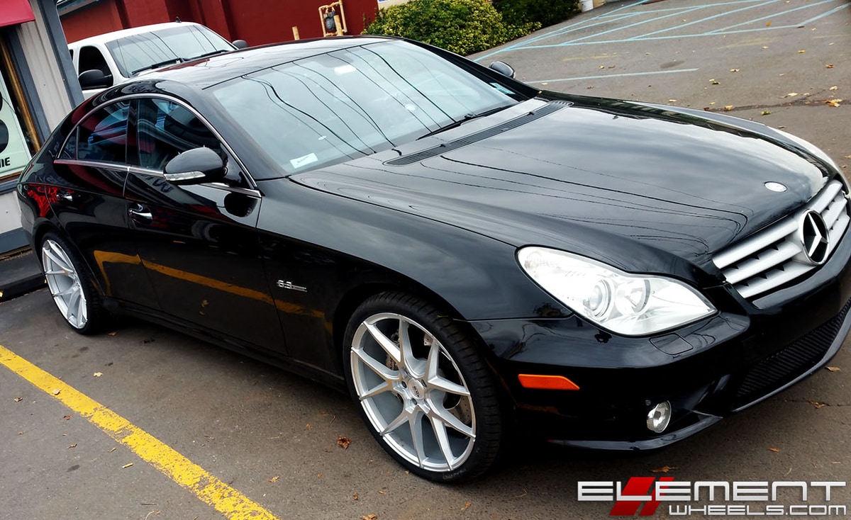 20 inch Staggered Black Di Forza BM-14 Brushed Silver on a 08 Mercedes CLS63 w/ Specs