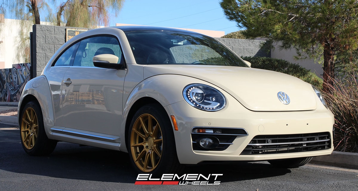 18 inch F1R F101 Brushed Gold on a 2019 Volkswagen Bug