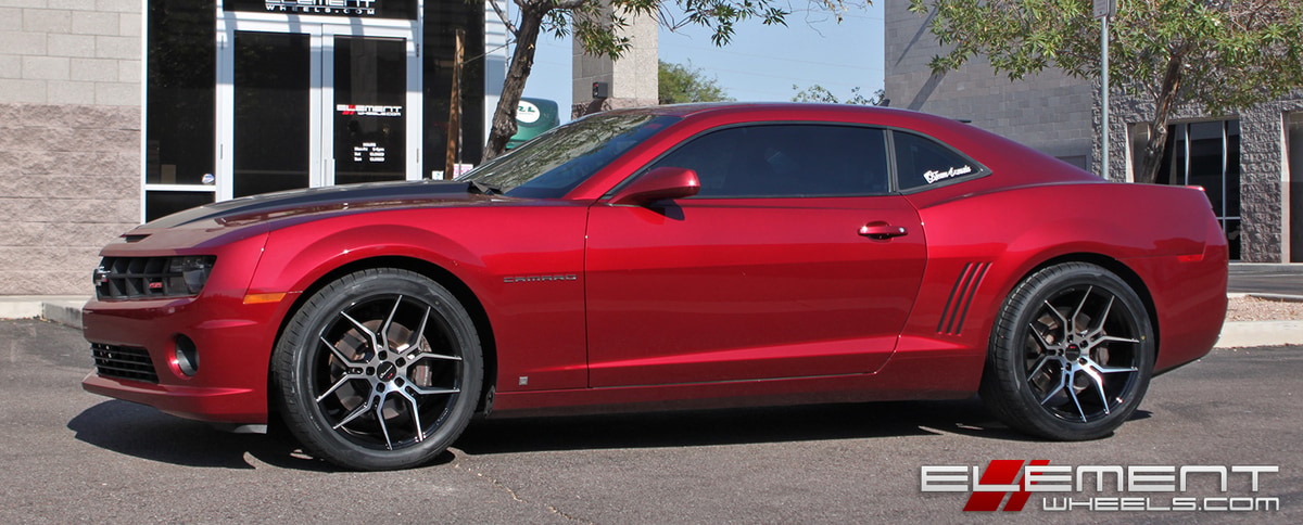 20 inch Staggered Giovanna Haleb Gloss Black w/ Machined Face on a 2010 Chevy Camaro SS w/ Specs