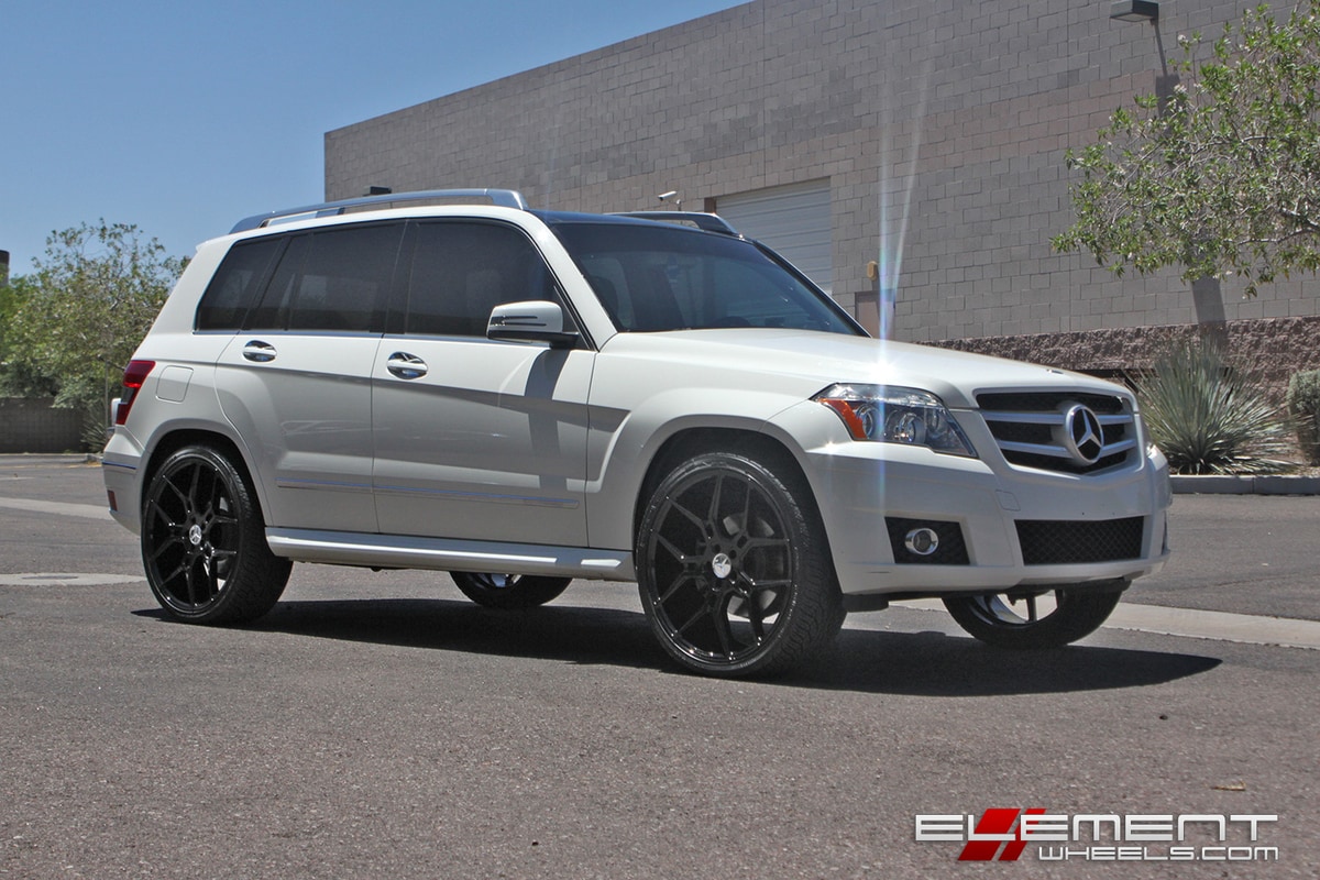 22x9 Giovanna Haleb Semi Gloss Black on a 2010 Mercedes Benz GLK350 w/ Specs