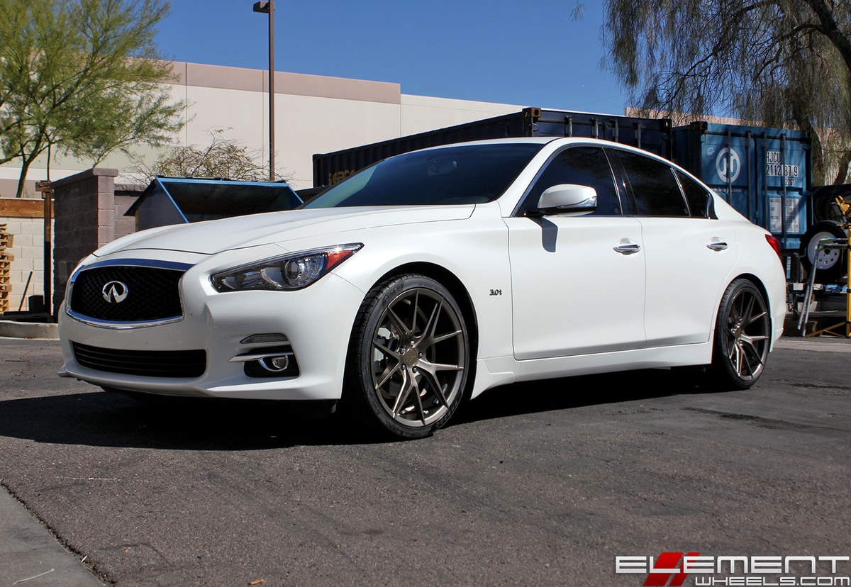 20 inch Staggered Verde V99 Axis Gloss Bronze on a 2015 Infiniti Q50 RWD w/ Specs