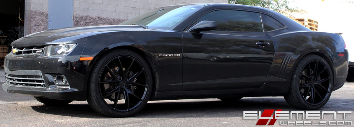 22 inch Staggered Niche Misano Satin Black M117 on a 15 Chevrolet Camaro SS w/ Specs