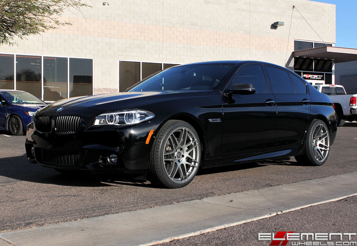 20 inch Staggered Forgestar F14 Gloss Gunmetal on a 2016 BMW 550i w/ Specs