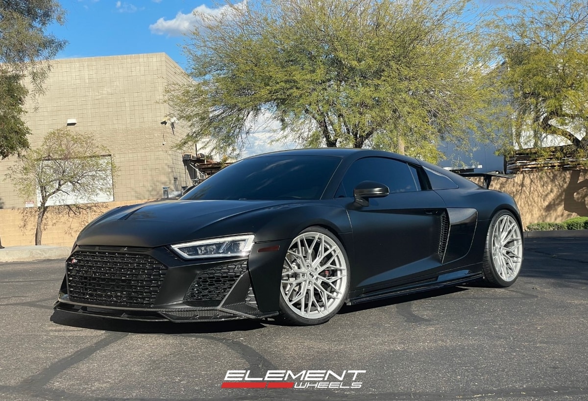 20 and 21 inch Staggered Variant Maxim in Gloss Silver on a 2021 Audi R8