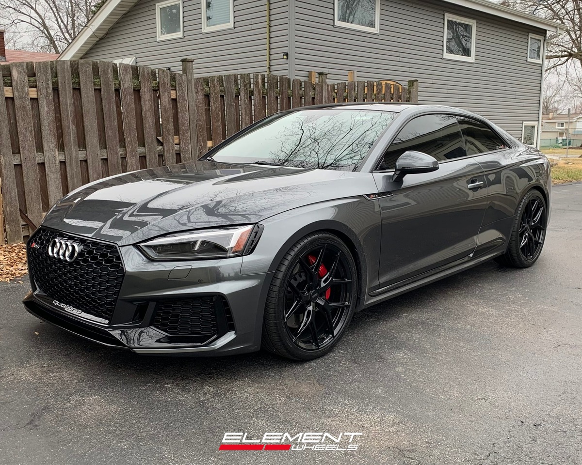 20 inch Vossen HF-5 Gloss Black on a 2018 Audi RS5