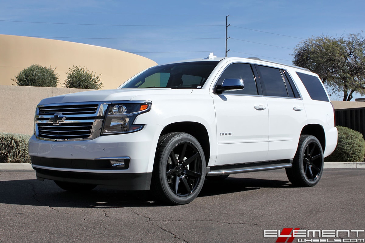 22x9.5 DUB Future Gloss Black S204 on a 2017 Chevy Tahoe w/ Specs