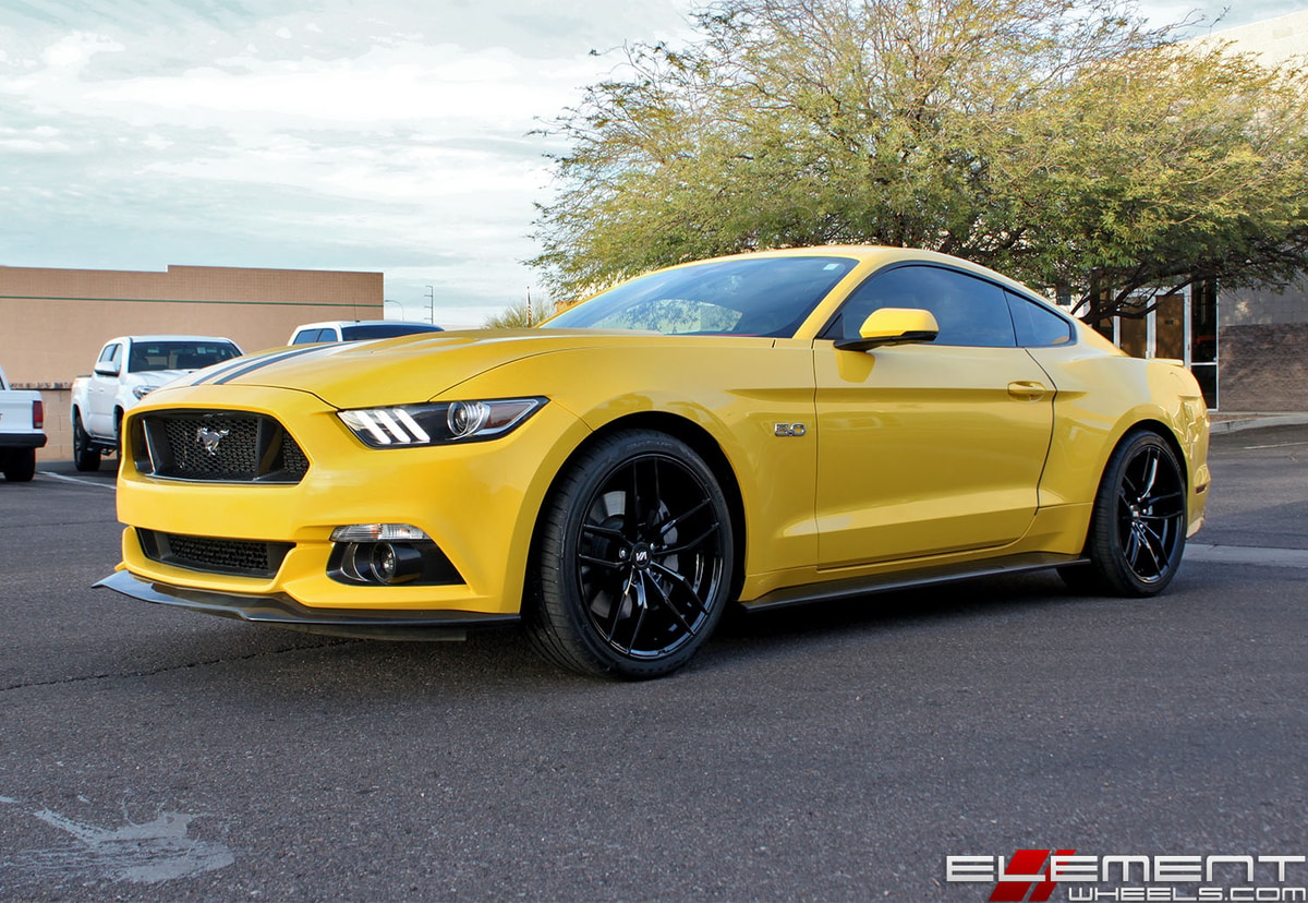 20 inch Staggered Variant Krypton Piano Black on a 2017 Ford Mustang GT w/ Specs