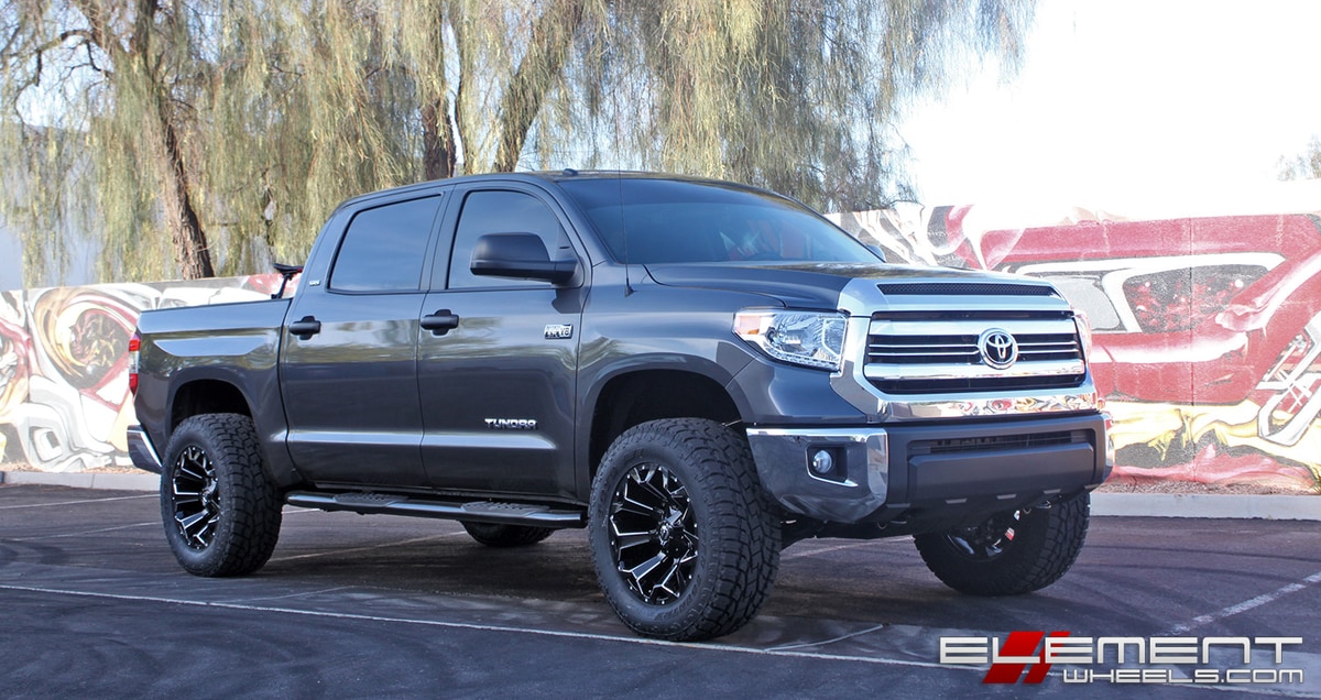20x10 Fuel Off-Road Assault Gloss Black on a 2017 Toyota Tundra w/ Specs