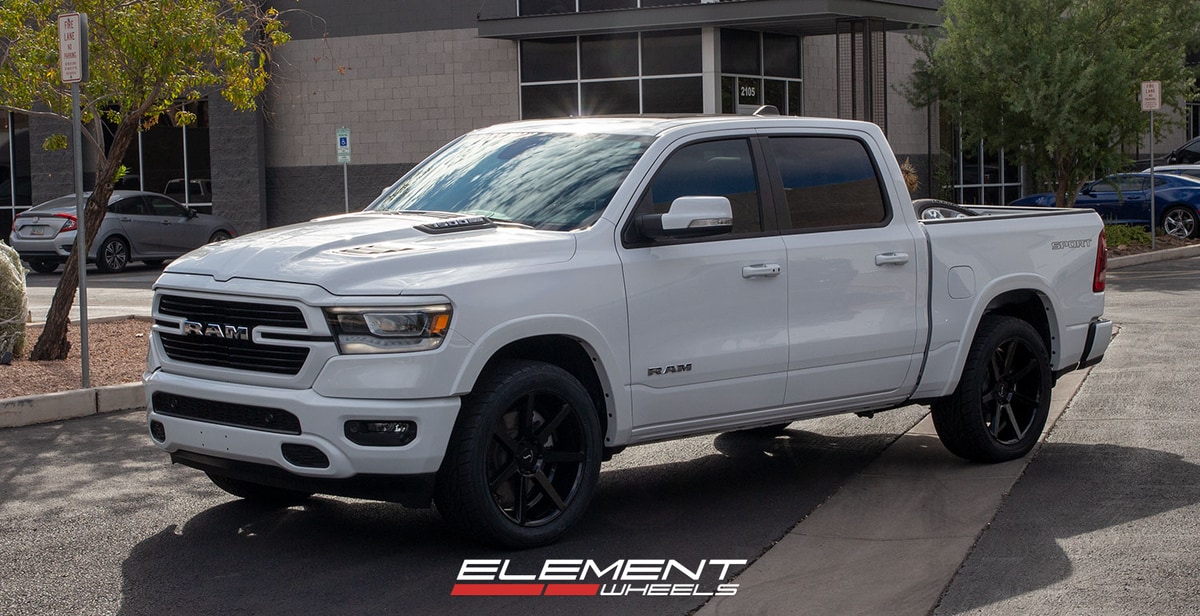 22 inch Status Journey Gloss Black on a 2020 Ram 1500 2WD
