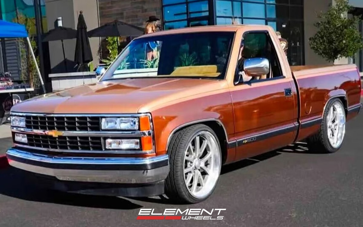 22x8.5 | 22x10.5 Staggered Resto R101 Laguna Texture Gunmetal Milled Window Diamond Cut Lip on 1988-1998 Chevrolet C-1500