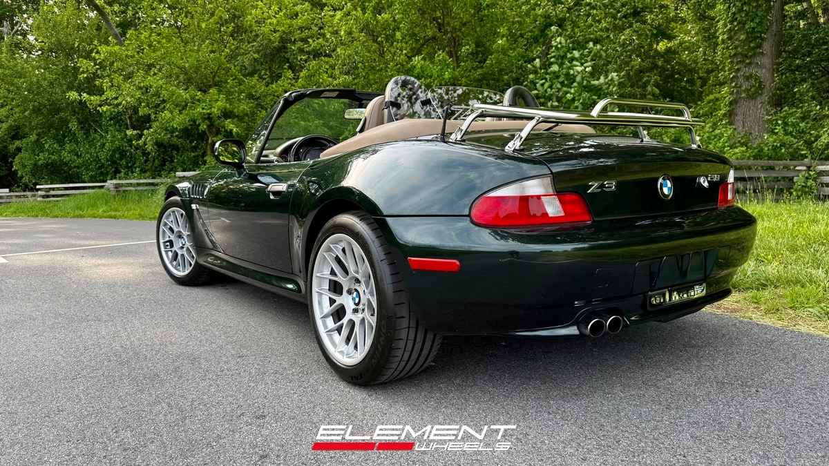 17x8.5 | 17x9.5 Staggered on 1996-2002 BMW Z3