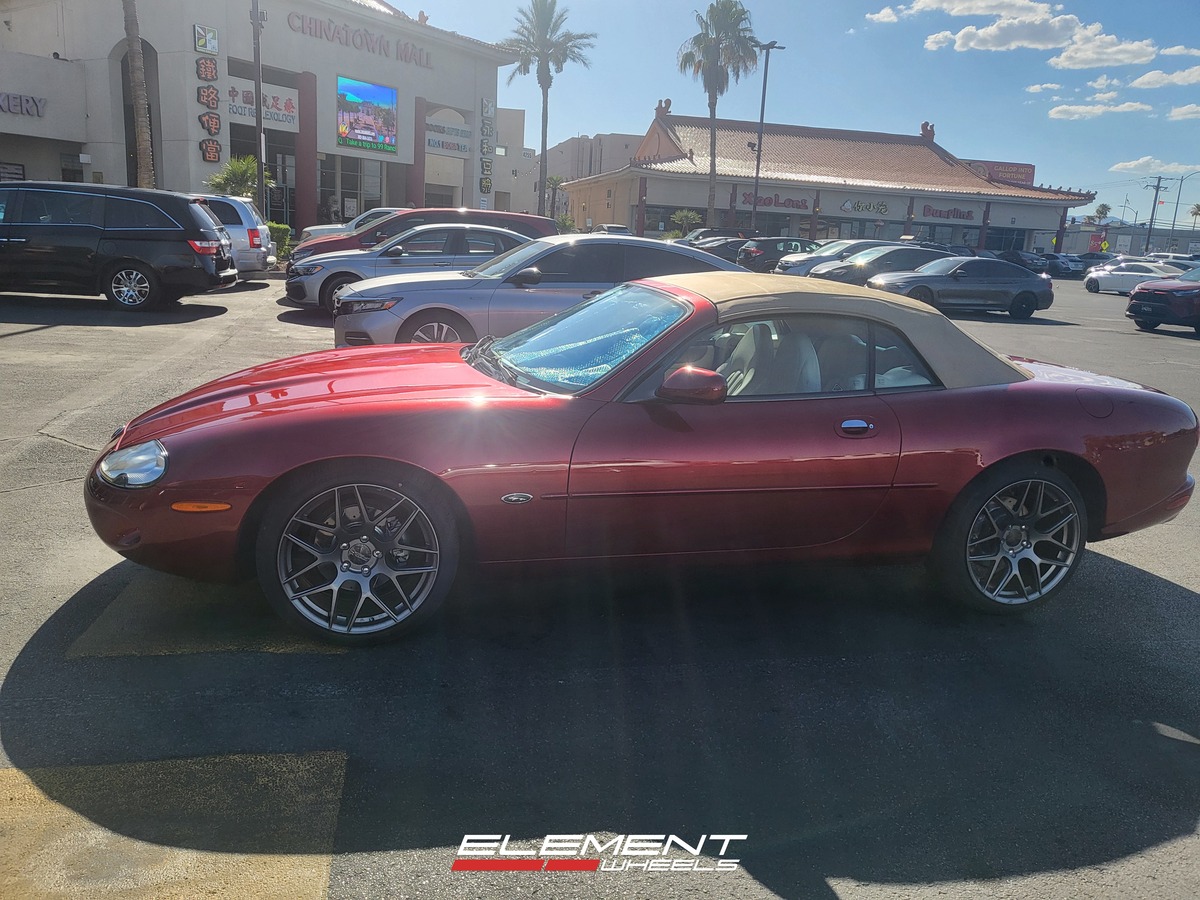 19x9.5 Ace Alloy AFF11 Space Gray (Flow Formed) on 1997-2006 Jaguar XK