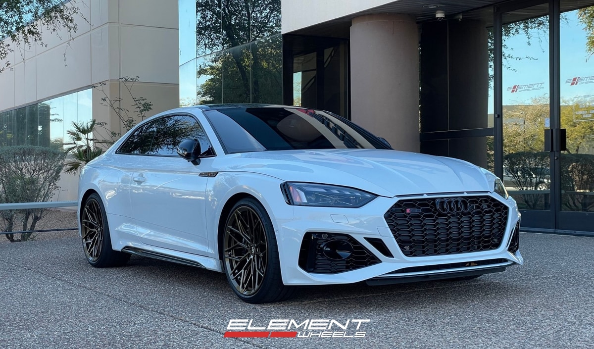 20 Inch Variant Maxims in Gloss Bronze on a 2023 Audi RS5