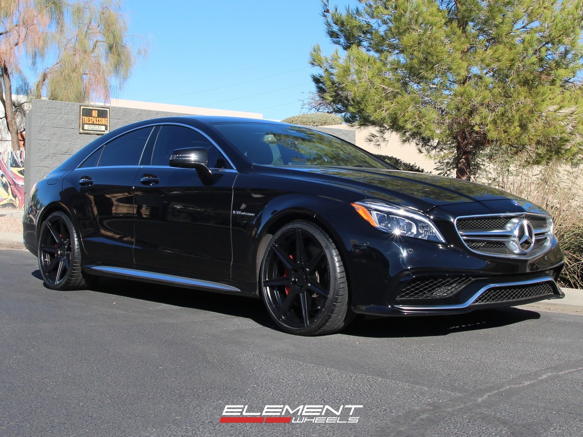 20 Inch Staggered Ferrada Forge-8 FR7 Matte Black on 2015 Mercedes Benz CLS63S AMG