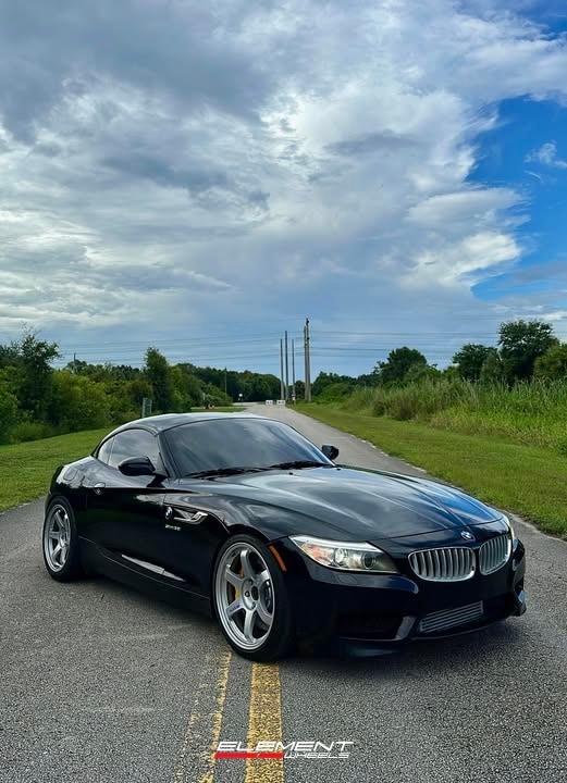 19x9.5 | 18x10.5 Staggered on 2006-2008 BMW Z4M