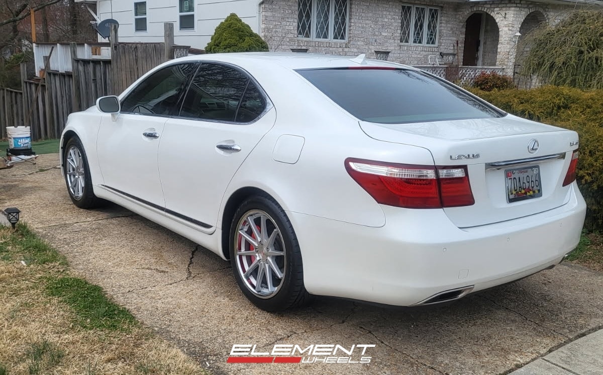 19x8.5 Ferrada FR4 Machine Silver w/ Chrome Lip on 2007-2017 Lexus LS