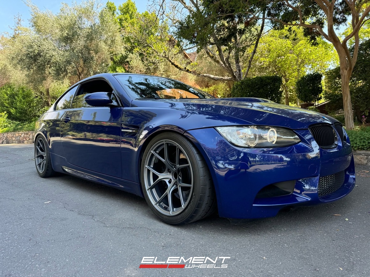 18x9.5 | 18x10.5 Staggered on 2008-2013 BMW M3