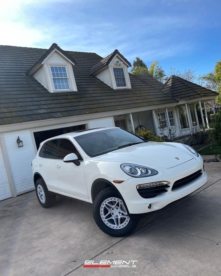 18x8 on 2011-2018 Porsche Cayenne