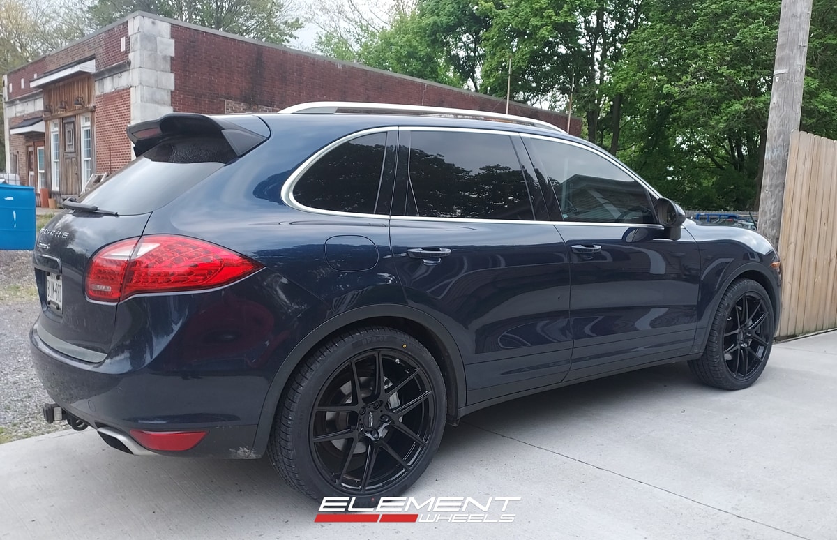 22x9 Ace Alloy AFF02 Gloss Black (Flow Formed) on 2011-2018 Porsche Cayenne