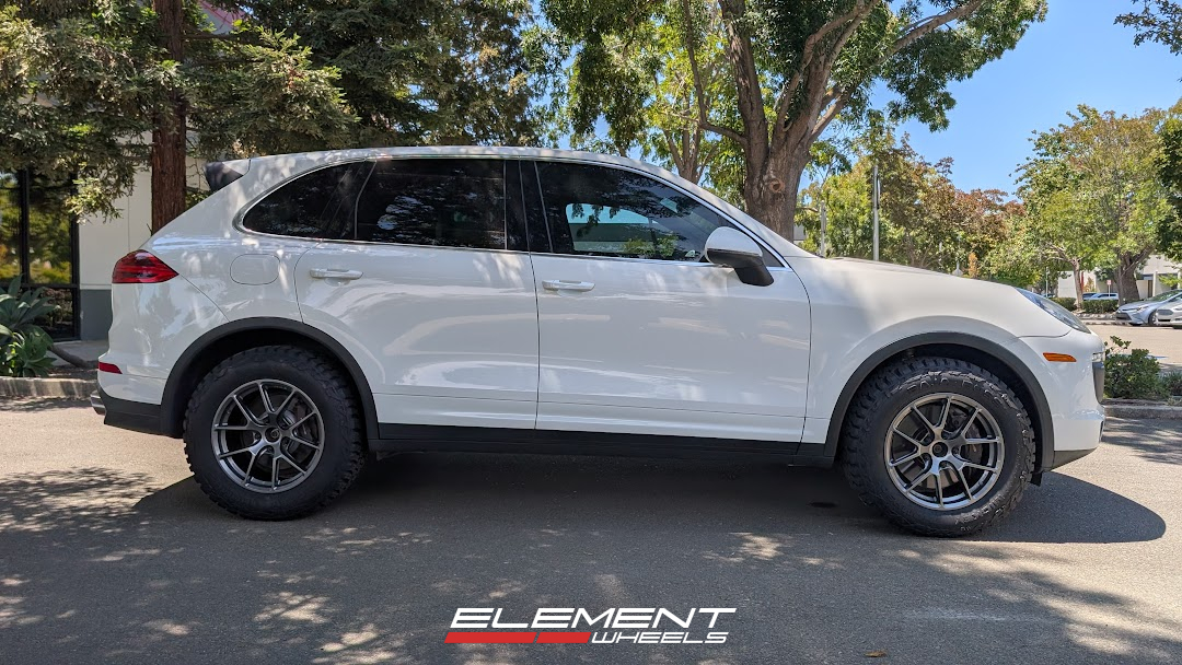 18x9 on 2011-2018 Porsche Cayenne SUV