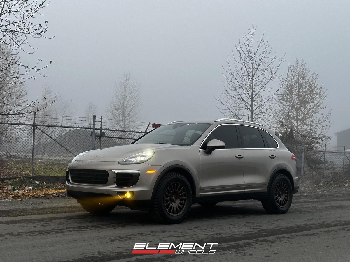 18x8.5 on 2011-2018 Porsche Cayenne SUV