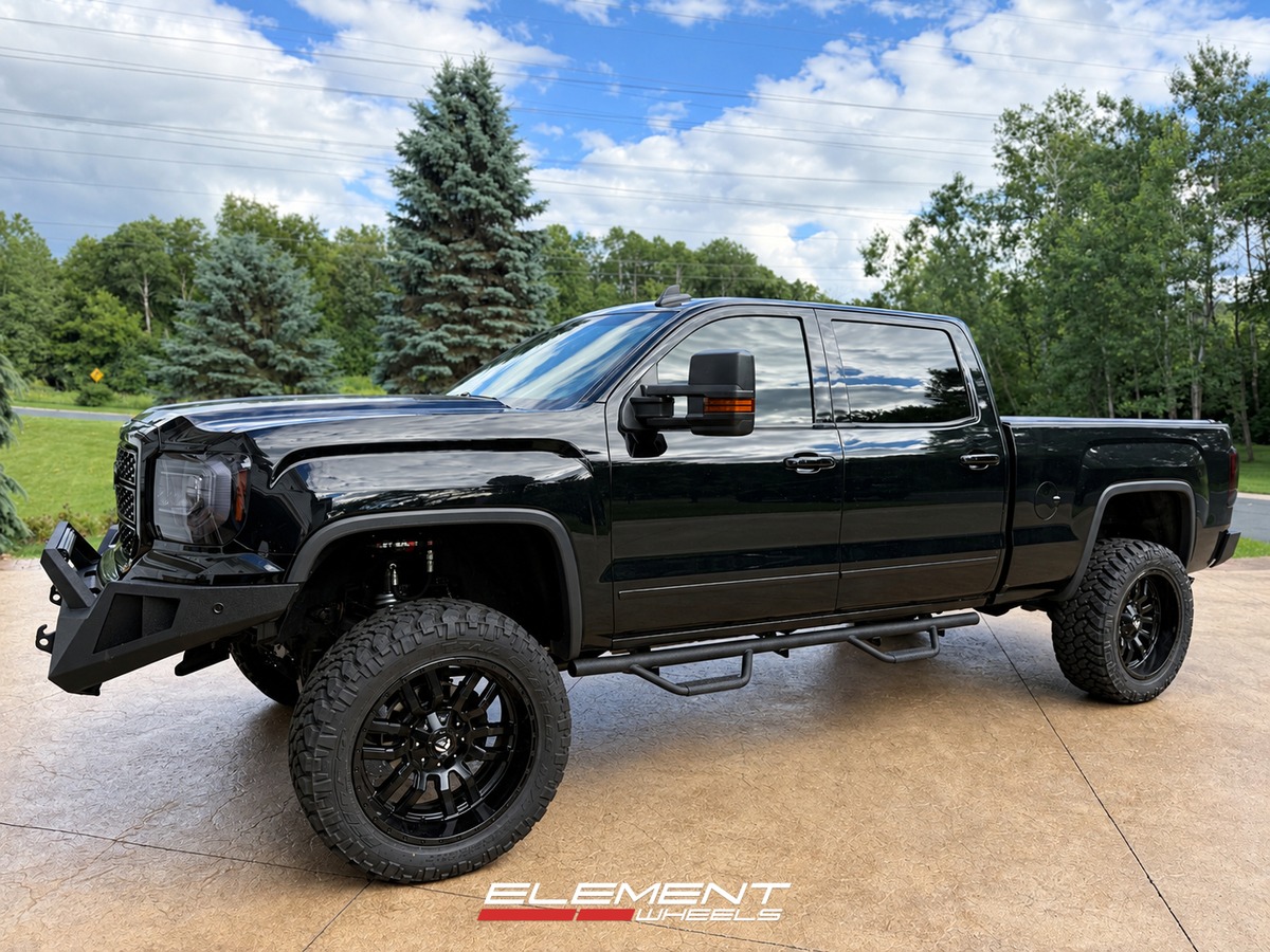 22x10 Fuel Off-Road Sledge Matte Black w/ Gloss Black Lip D596 on 2014-2018 GMC Sierra 1500