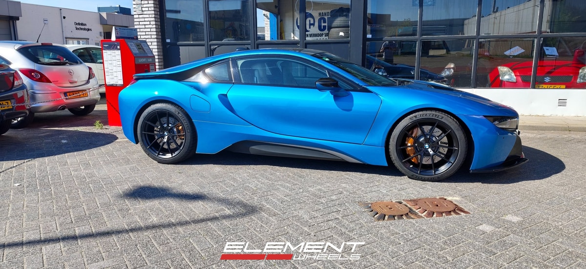20x9 | 20x10.5 Staggered on 2014-2020 BMW i8