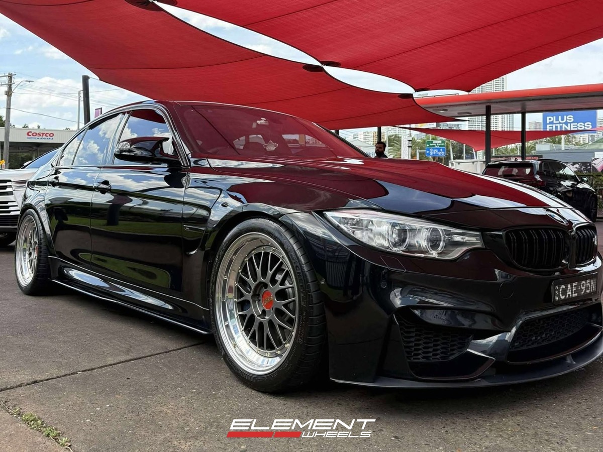 19x9.5 | 19x10.5 Staggered on 2015-2018 BMW M3