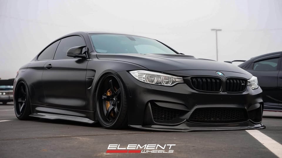 20x9 | 20x11 Staggered on 2015-2020 BMW M4