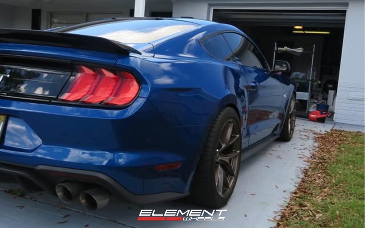 19x9.5 | 19x10.5 Staggered ESR RF2 Matte Bronze (Rotary Forged) on 2015-2023 Ford Mustang