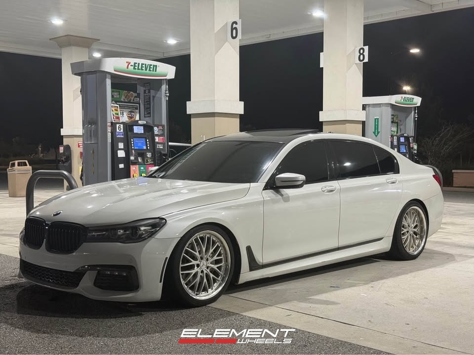 20x8.5 | 20x10 Staggered on 2016-2022 BMW 7 Series