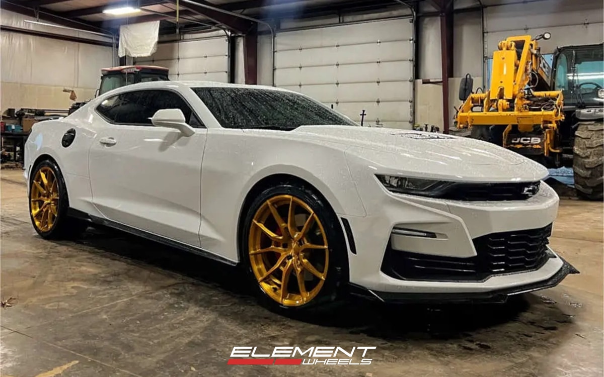 20x10 | 20x11 Staggered Niche Wheels on 2016-2025 Chevrolet Camaro