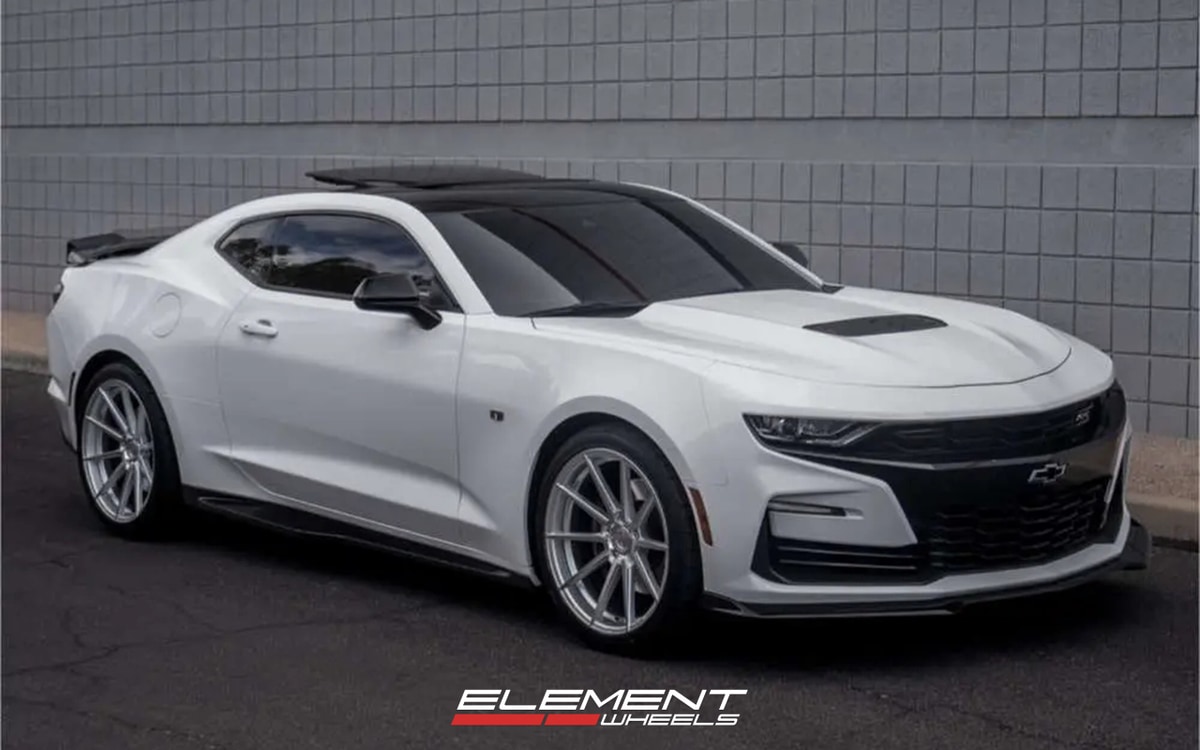 20x10 | 20x11 Staggered Variant Argon Silver Mirror Face (Cold Forged) on 2016-2025 Chevrolet Camaro