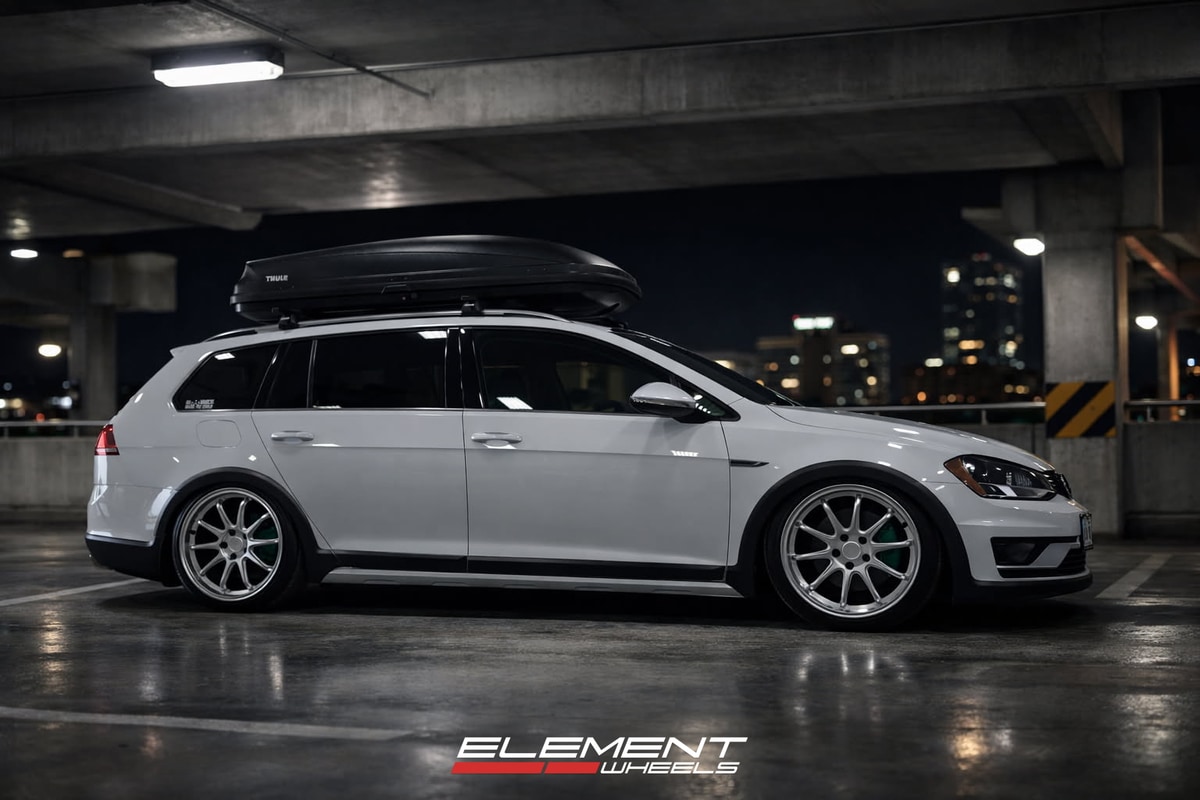 18x8.5 Katana Racing HR06 on 2017-2020 Volkswagen Golf Alltrack