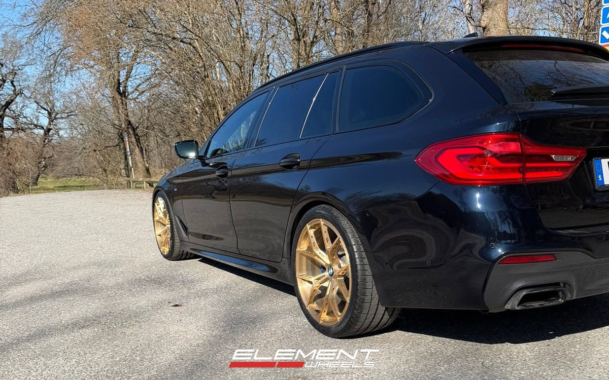 20x9 | 20x10.5 Staggered on 2017-2023 BMW 5 Series