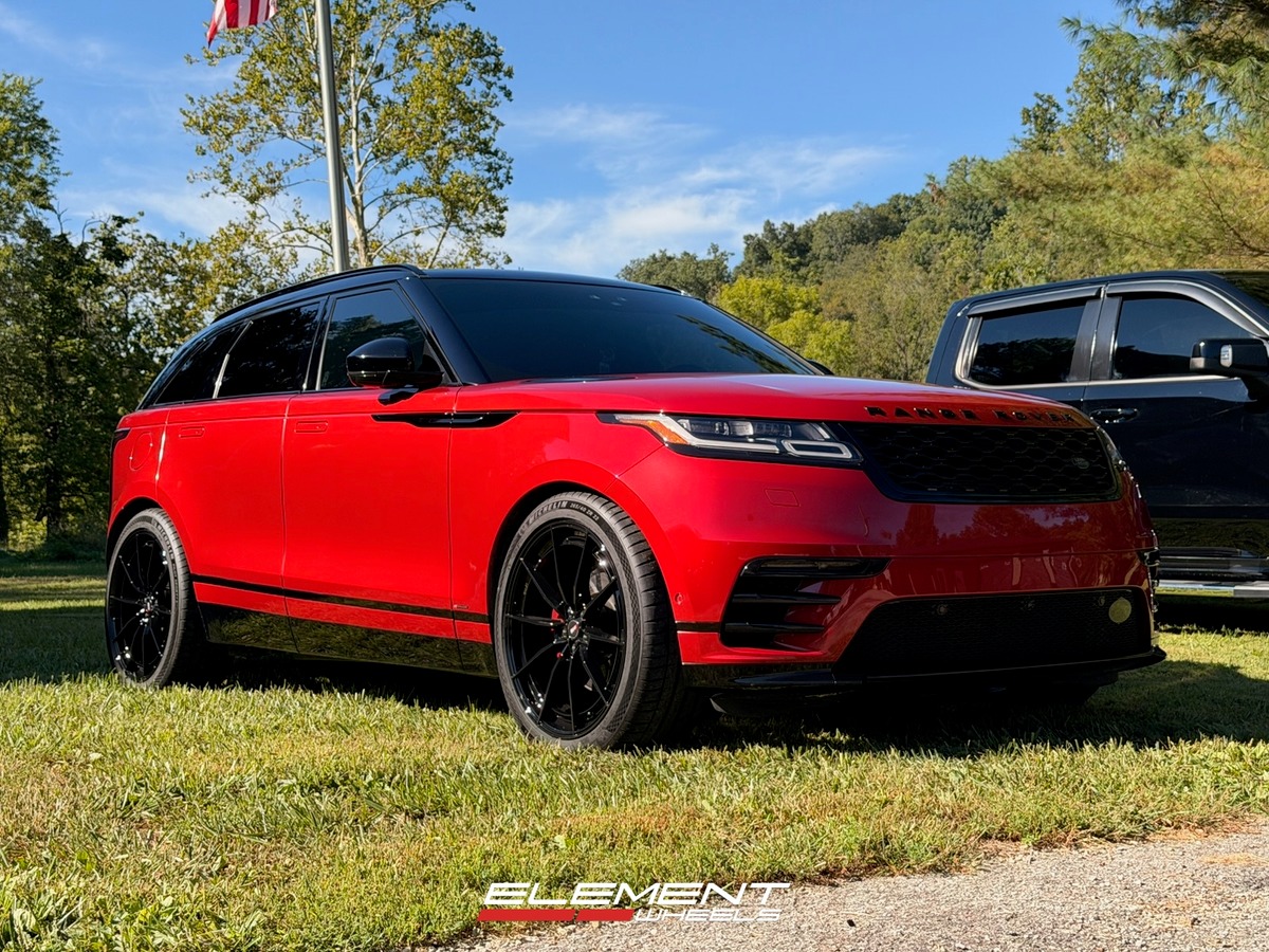 22x9.5 Savini SV-F1 Gloss Black (Flow Form) on 2018-2025 Land Rover Range Rover Velar