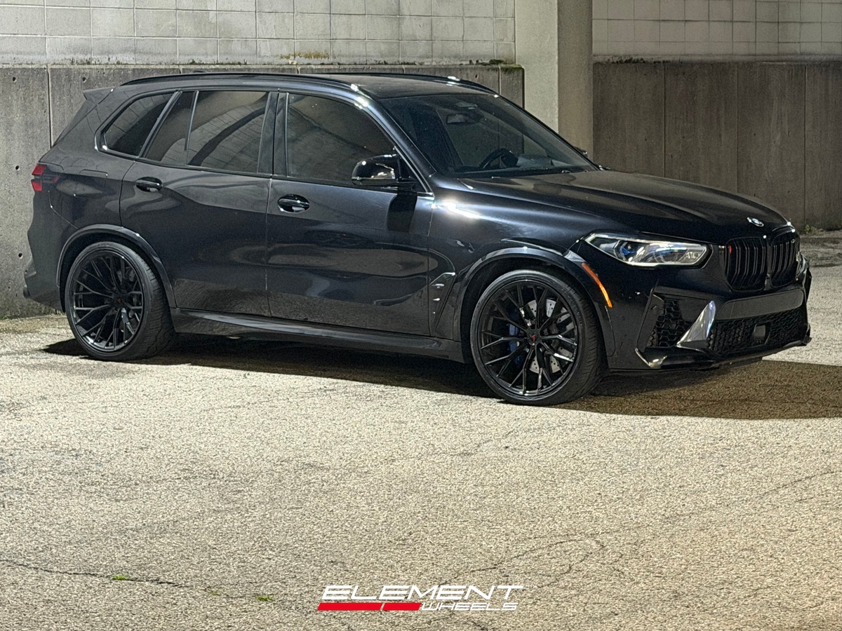 22x10.5 | 22x12 Staggered Ferrada Forge-8 FR9 Obsidian Black (Rotary Forged) on 2019-2025 BMW X5M