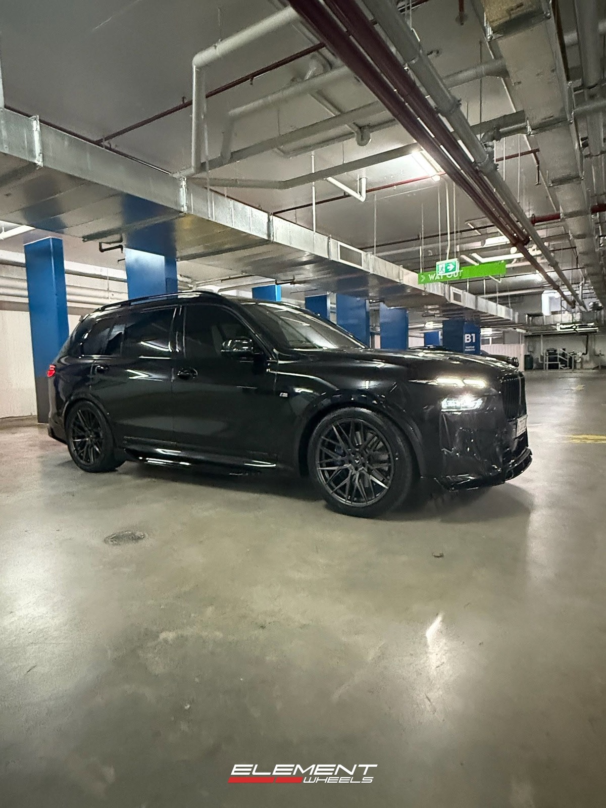 22x10.5 on 2019-2025 BMW X7