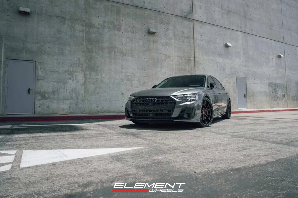 22x10 Curva Concepts CFF46 Gloss Black (Flow Forged) on 2020-2024 Audi S8