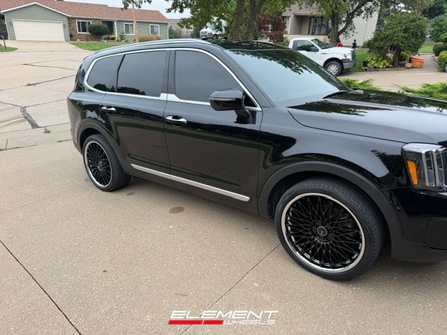 22x9 AZAD AZSLS2.0 Gloss Black w/ Stainless Steel Chrome Lip on 2020-2025 Kia Telluride