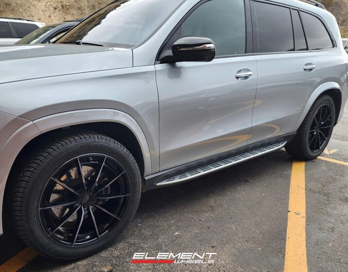 22x9 | 22x11 Staggered Savini SV-F1 Double Dark Tint w/ Gloss Black (Flow Form) on 2020-2025 Mercedes Benz GLS Class