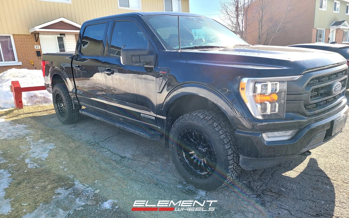 20x9 Fuel Off-Road Rincon Beadlock Blackout FC125 on 2021-2025 Ford F-150