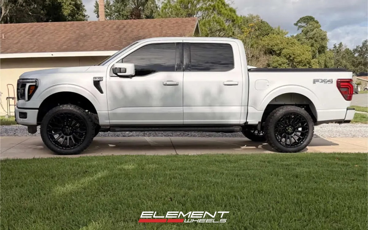 22x10 Hostile H142 Warrior Asphalt on 2021-2025 Ford F-150