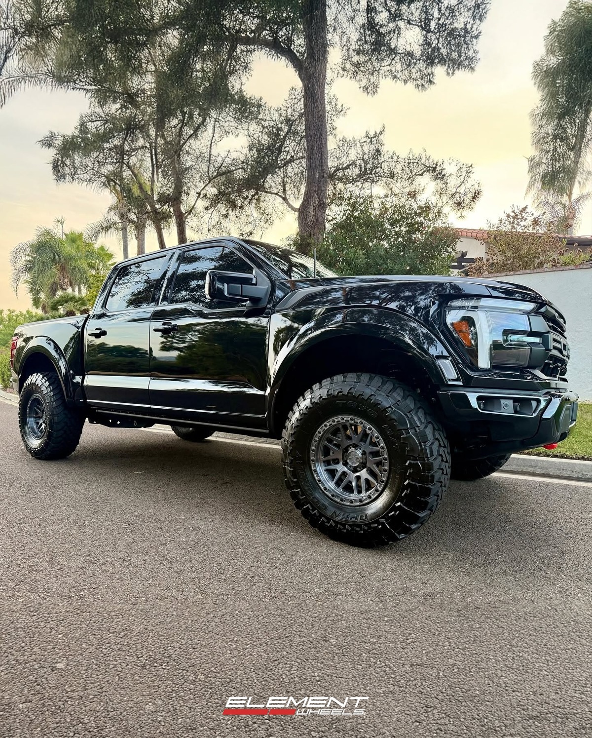 17x8.5 on 2021-2025 Ford F-150 Raptor