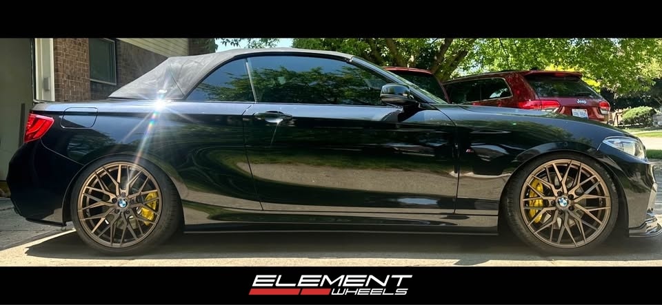 19x9.5 VMR V801 on 2022-2025 BMW 2 Series