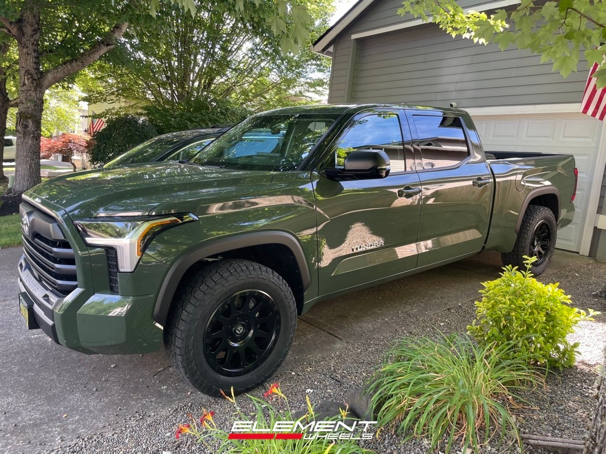 20x9 | 20x9 Staggered Fuel Off-Road Vector Matte Black D579 on 2022-2025 Toyota Tundra