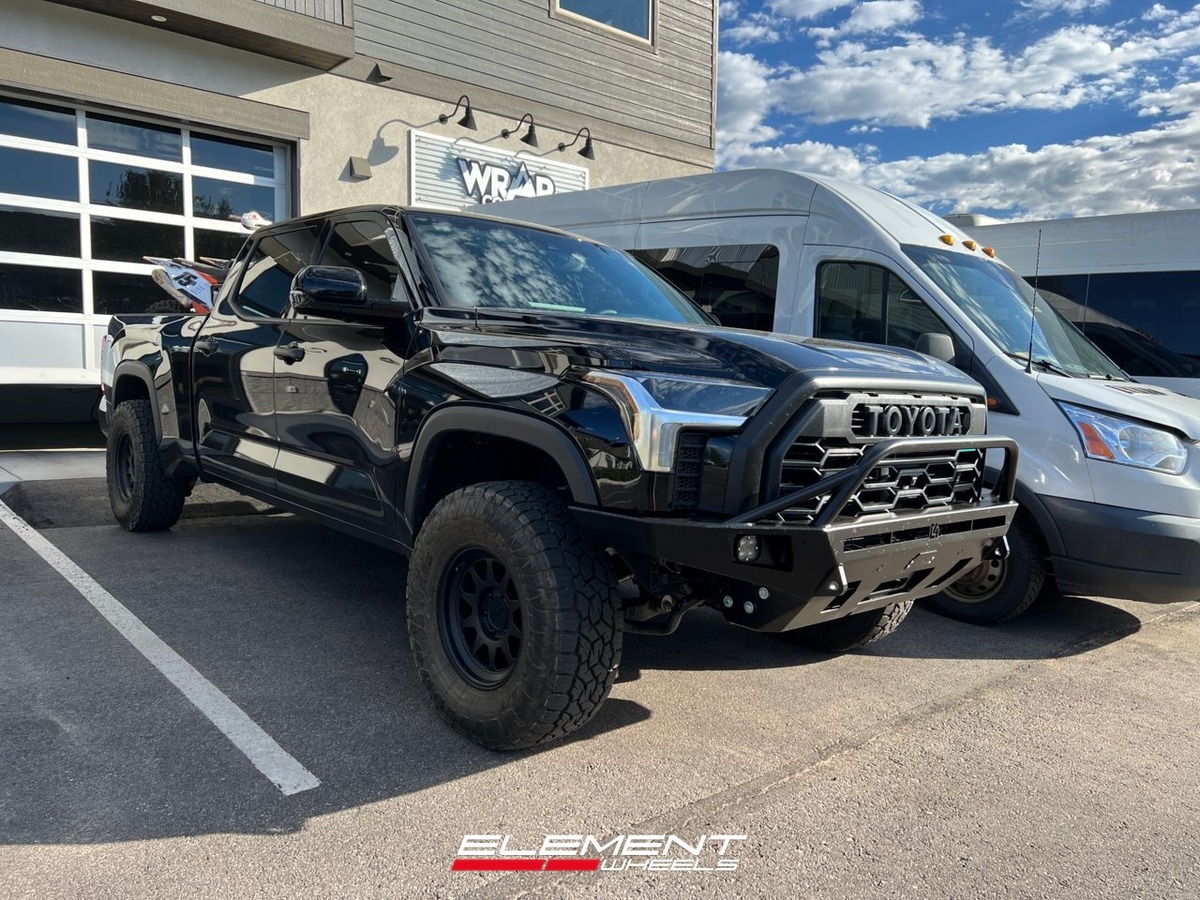 17x8.5 | 17x8.5 Staggered Method Race MR316 on 2022-2025 Toyota Tundra