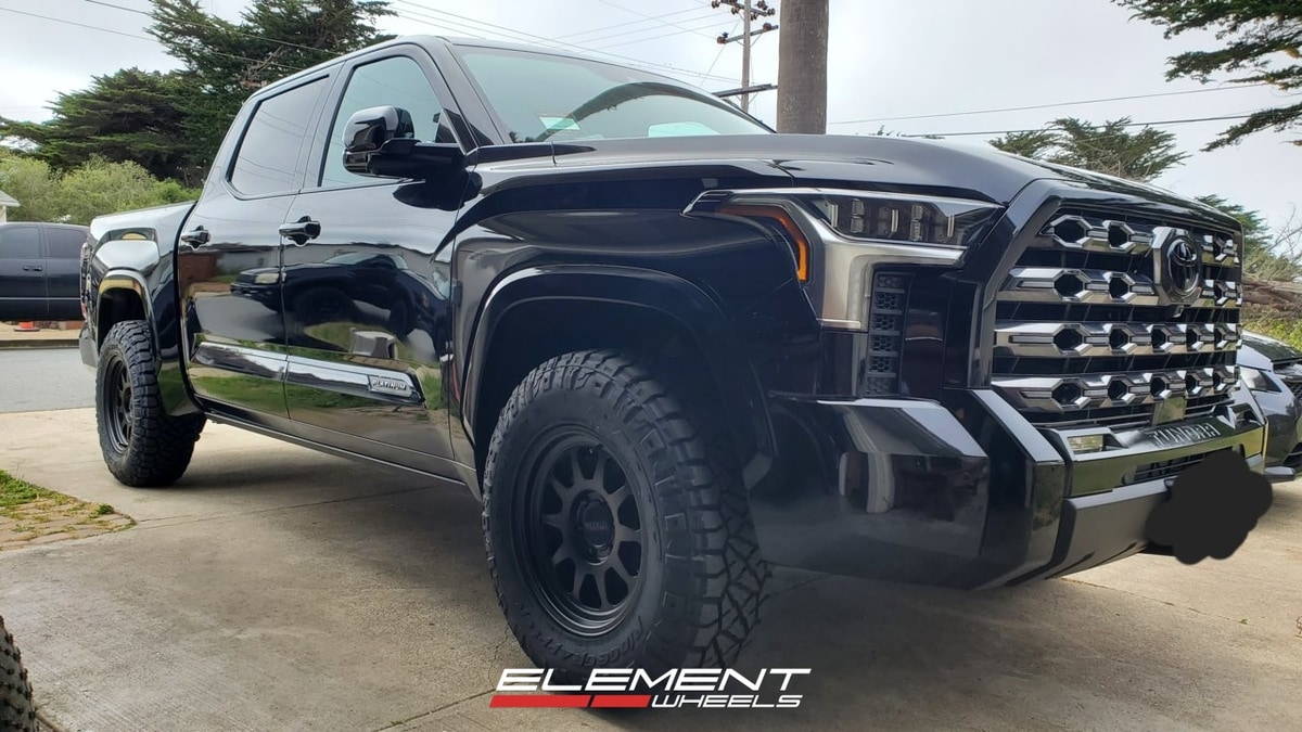 18x9 | 18x9 Staggered Method Race MR316 Matte Black on 2022-2025 Toyota Tundra